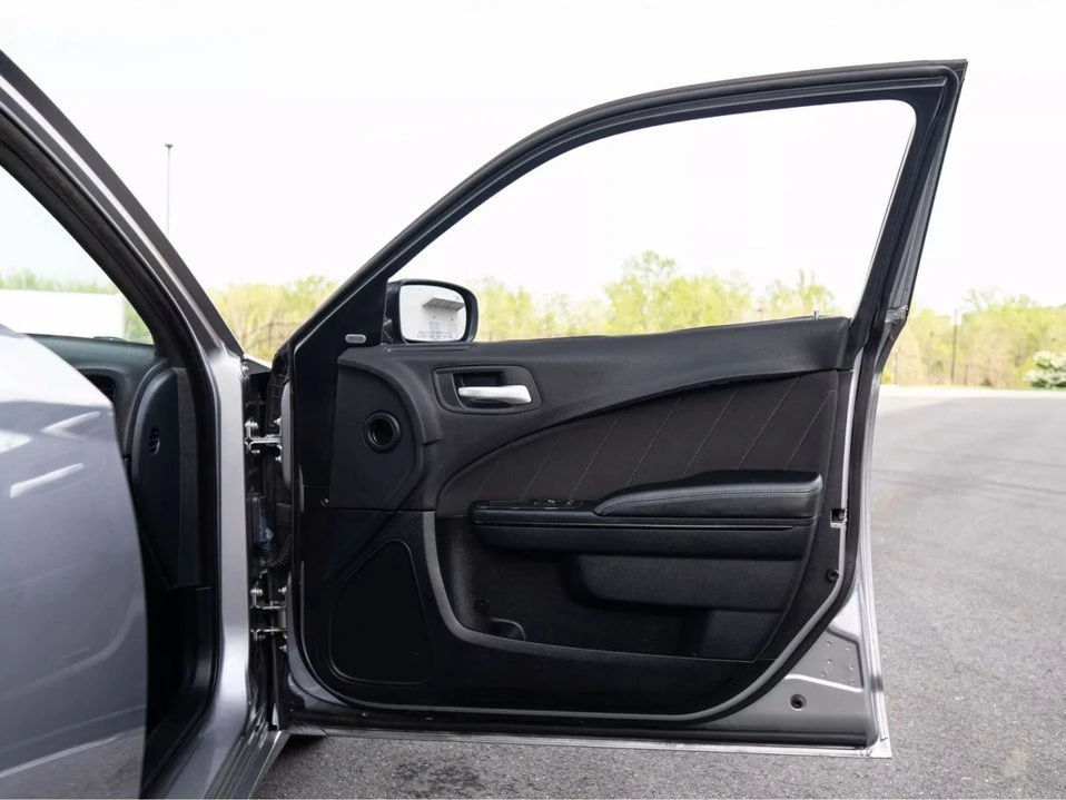 2016 Dodge Charger 7th Gen - Image 15 of 19