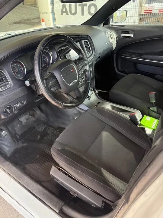 2016 Dodge Charger 7th Gen - Image 6 of 9