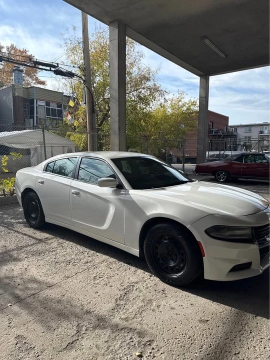2016 Dodge Charger 7th Gen - Image 2 of 9