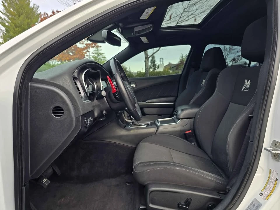 2016 Dodge Charger 7th Gen - Image 11 of 12