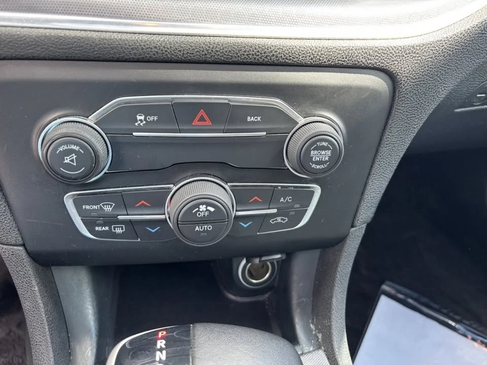2016 Dodge Charger 7th Gen - Image 16 of 18
