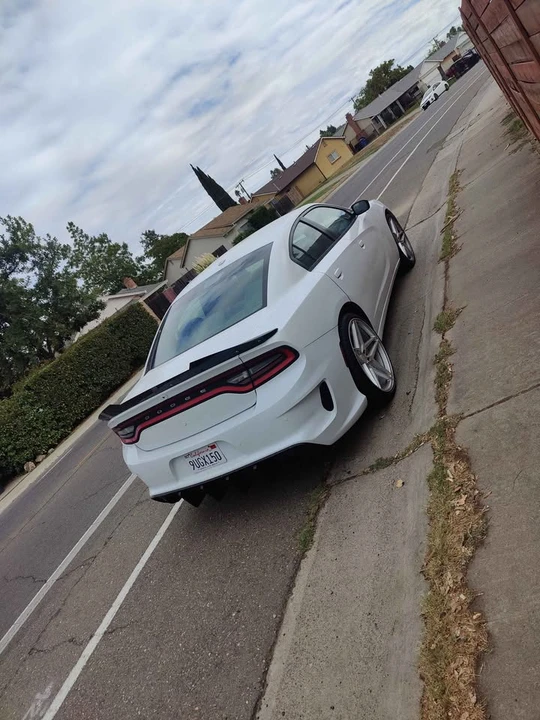 2016 Dodge Charger 7th Gen - Image 6 of 14