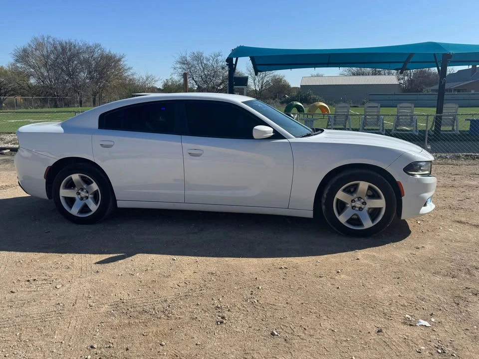 2016 Dodge Charger 7th Gen - Image 2 of 12