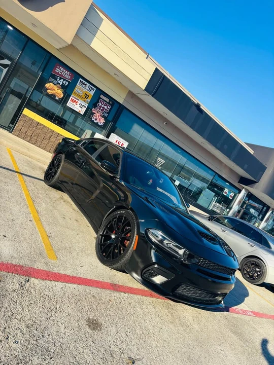 2016 Dodge Charger 7th Gen - Image 4 of 7