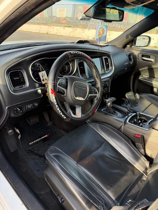 2016 Dodge Charger 7th Gen - Image 6 of 10