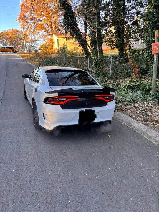 2016 Dodge Charger 7th Gen - Image 3 of 10