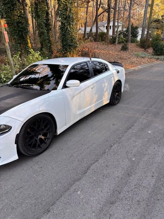 2016 Dodge Charger 7th Gen - Image 2 of 10