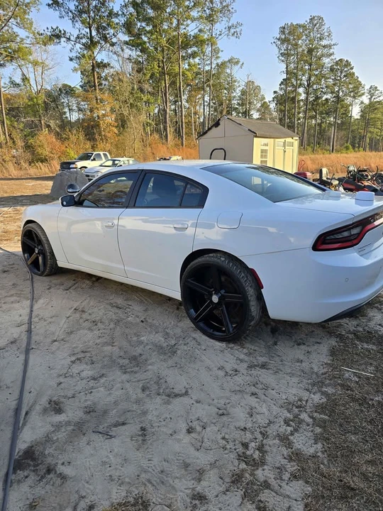 2016 Dodge Charger 7th Gen - Image 3 of 14