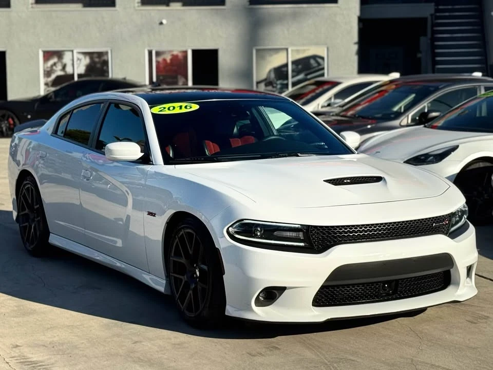 2016 Dodge Charger SRT & 392 7th Gen - Image 2 of 19