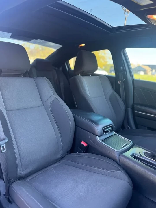 2016 Dodge Charger 7th Gen - Image 9 of 17