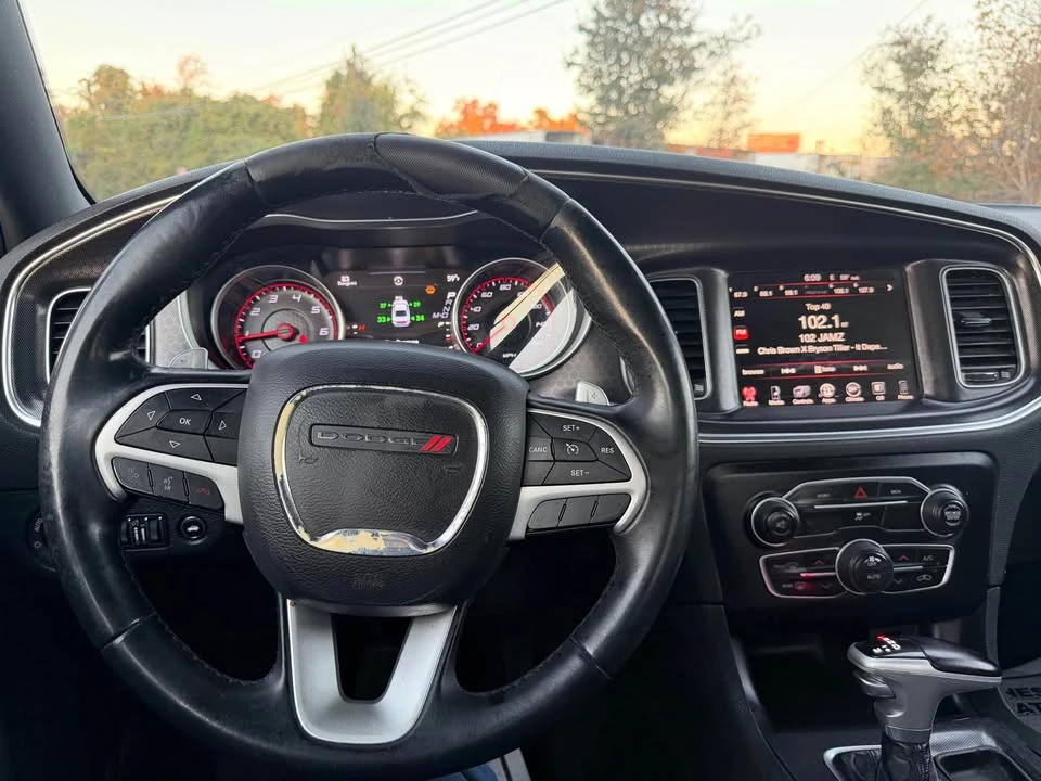 2016 Dodge Charger 7th Gen - Image 13 of 15