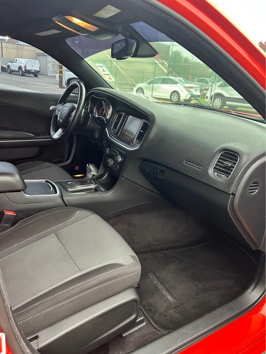 2016 Dodge Charger 7th Gen - Image 12 of 18