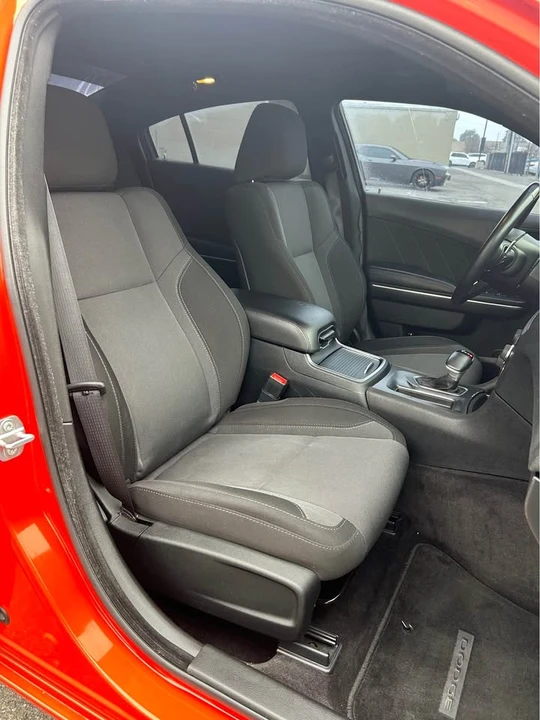 2016 Dodge Charger 7th Gen - Image 13 of 18