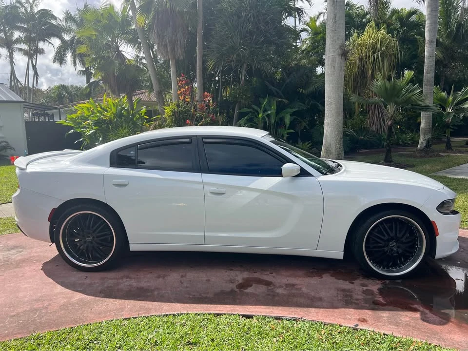 2016 Dodge Charger 7th Gen - Image 3 of 8