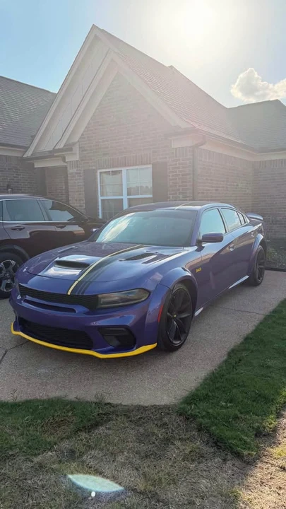 2016 Dodge Charger SRT Hellcat 7th Gen - Image 3 of 10