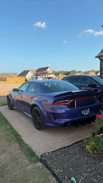 2016 Dodge Charger SRT Hellcat 7th Gen - Image 4 of 10