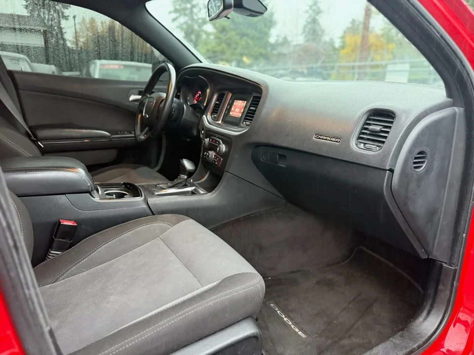 2016 Dodge Charger 7th Gen - Image 14 of 18