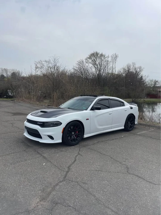 2016 Dodge Charger SRT Hellcat 7th Gen - Image 2 of 8