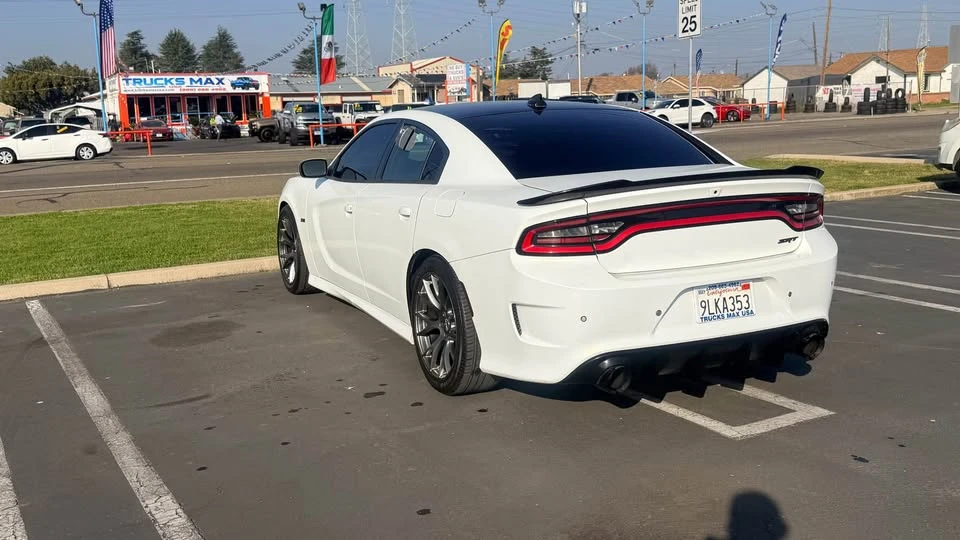 2016 Dodge Charger SRT & 392 7th Gen - Image 4 of 14