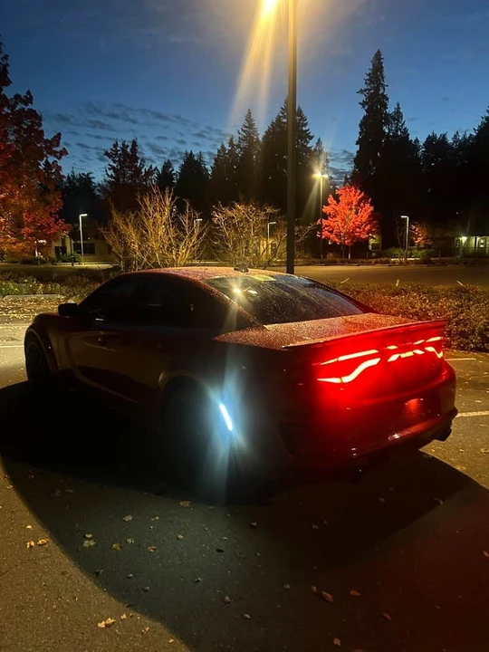 2016 Dodge Charger SRT Hellcat 7th Gen - Image 4 of 11