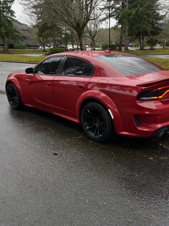 2016 Dodge Charger SRT Hellcat 7th Gen - Image 7 of 8