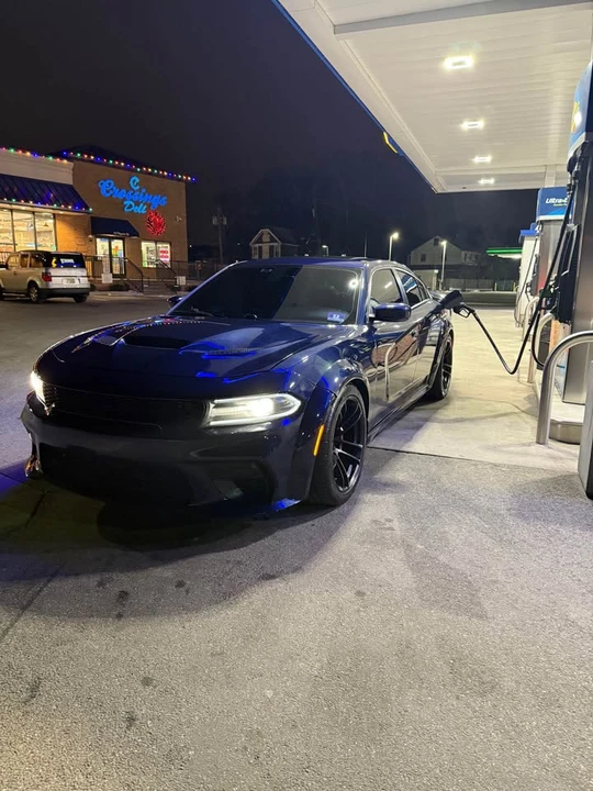 2016 Dodge Charger SRT Hellcat 7th Gen - Image 3 of 10