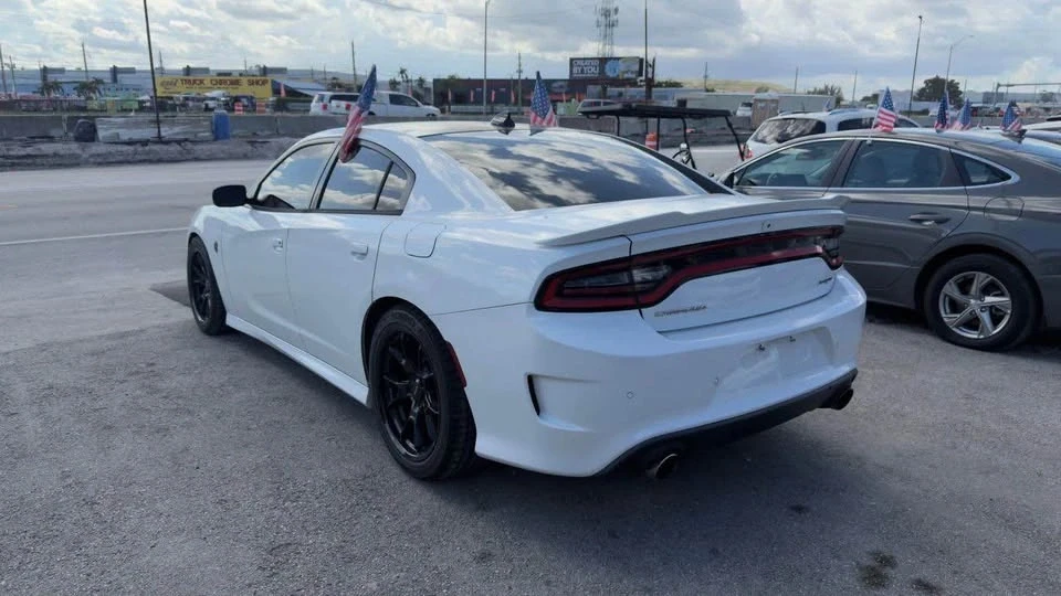 2016 Dodge Charger SRT Hellcat 7th Gen - Image 2 of 15