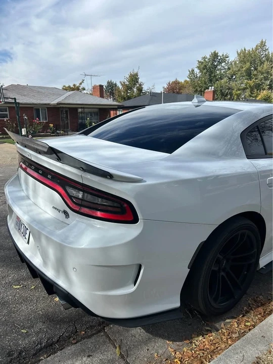 2016 Dodge Charger SRT Hellcat 7th Gen - Image 5 of 15