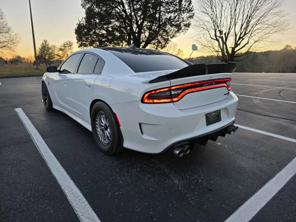 2016 Dodge Charger SRT Hellcat 7th Gen - Image 2 of 11