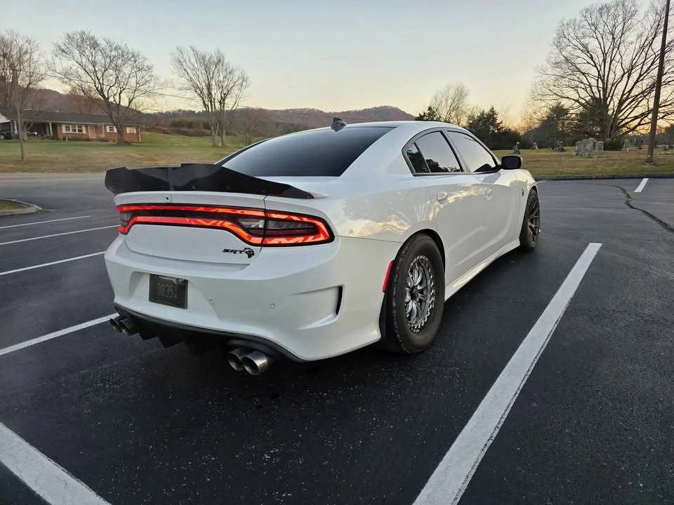 2016 Dodge Charger SRT Hellcat 7th Gen - Image 3 of 11
