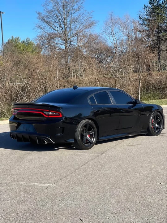 2016 Dodge Charger SRT Hellcat 7th Gen - Image 17 of 19