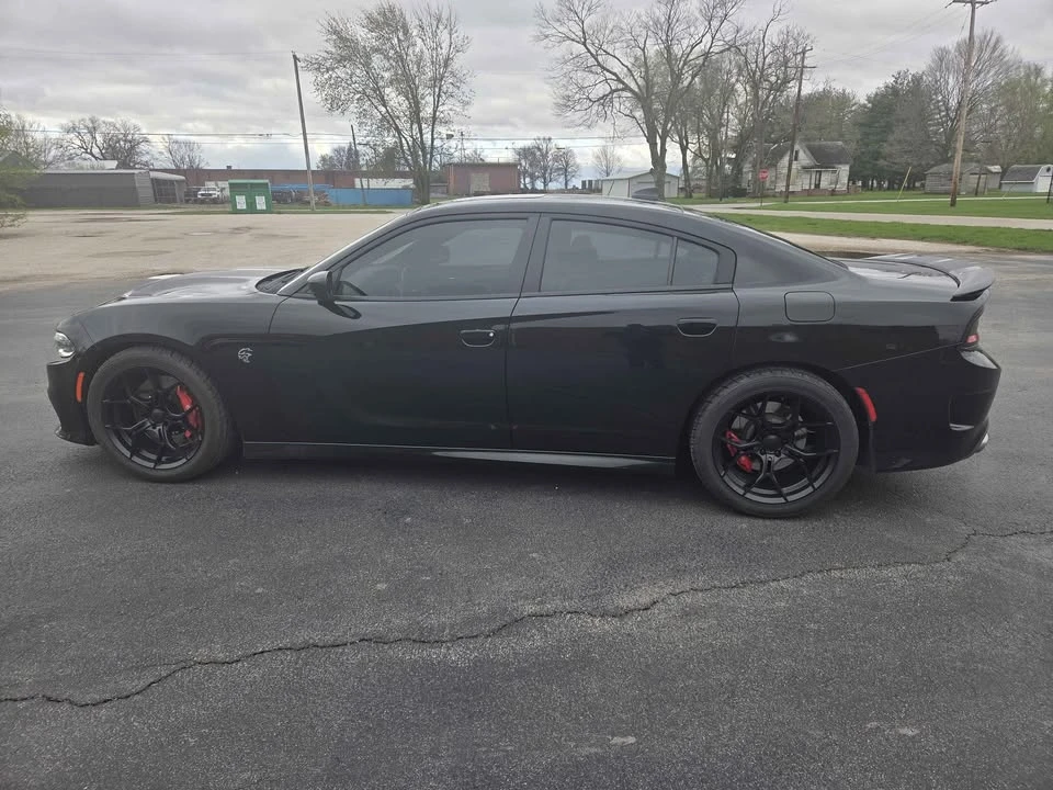 2016 Dodge Charger SRT Hellcat 7th Gen - Image 4 of 11