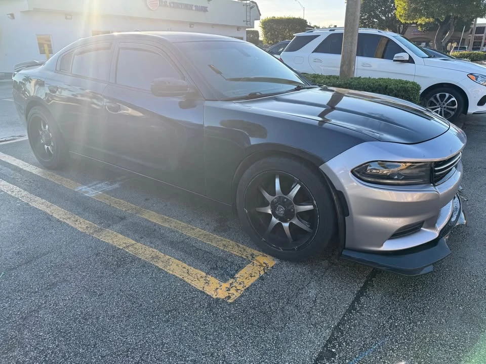 2016 Dodge Charger SRT Hellcat 7th Gen - Image 4 of 5