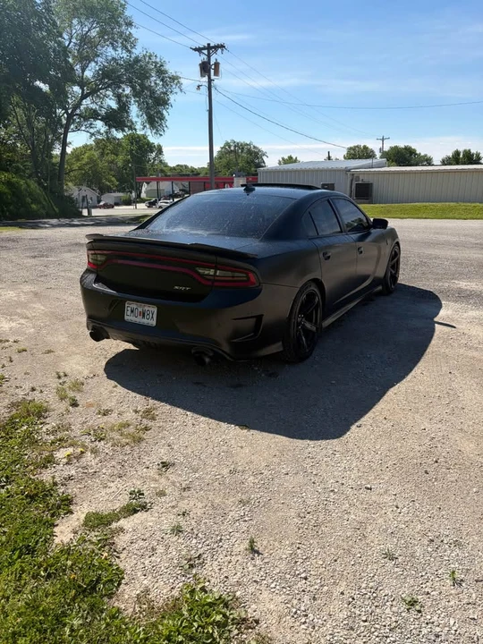 2016 Dodge Charger SRT Hellcat 7th Gen - Image 4 of 11