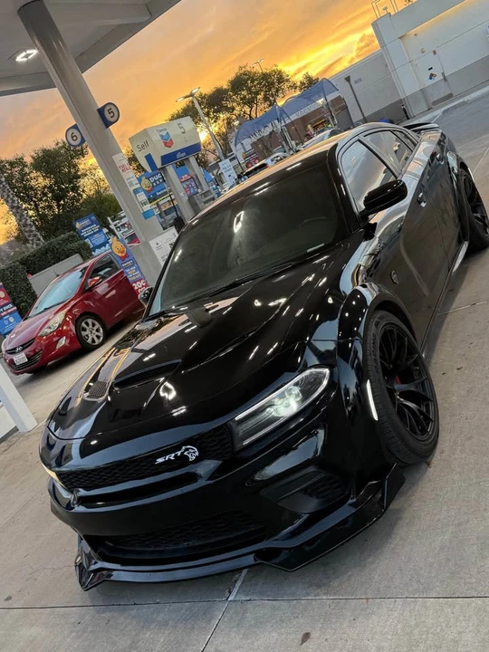 2016 Dodge Charger SRT Hellcat 7th Gen - Image 3 of 17