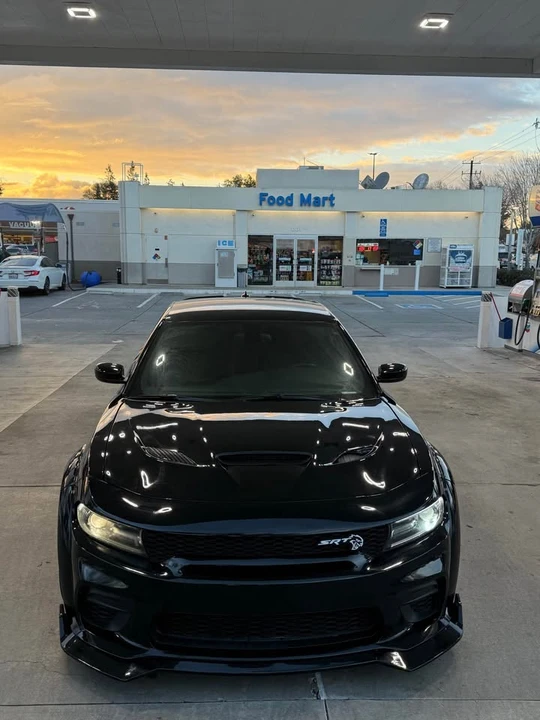 2016 Dodge Charger SRT Hellcat 7th Gen - Image 4 of 17