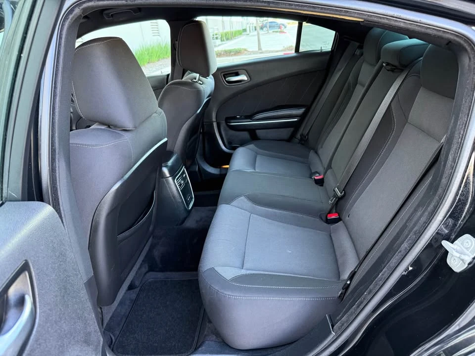 2016 Dodge Charger 7th Gen - Image 9 of 12
