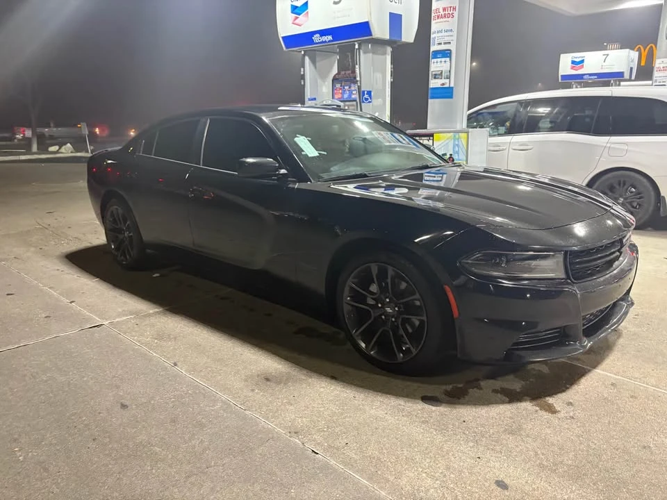 2016 Dodge Charger 7th Gen - Image 2 of 4