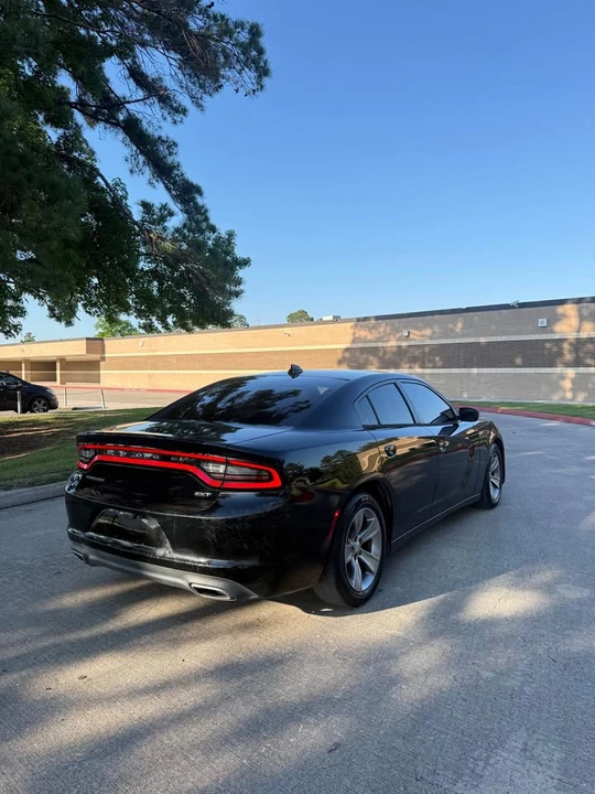 2016 Dodge Charger 7th Gen - Image 2 of 12