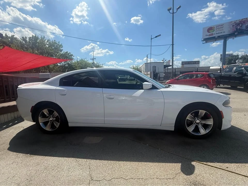 2016 Dodge Charger 7th Gen - Image 3 of 10