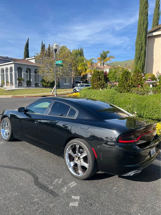 2016 Dodge Charger 7th Gen - Image 4 of 8