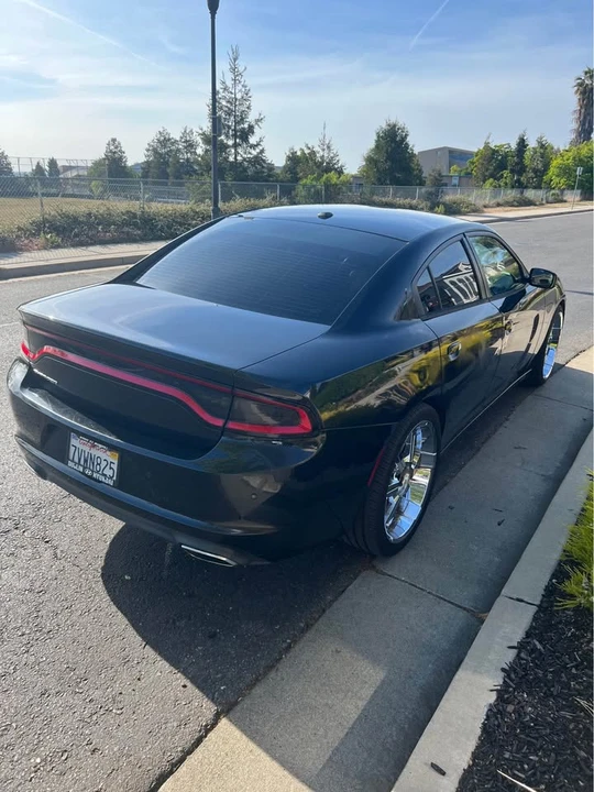 2016 Dodge Charger 7th Gen - Image 3 of 8