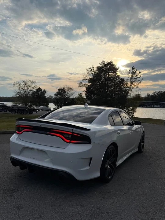 2016 Dodge Charger SRT & 392 7th Gen - Image 4 of 20