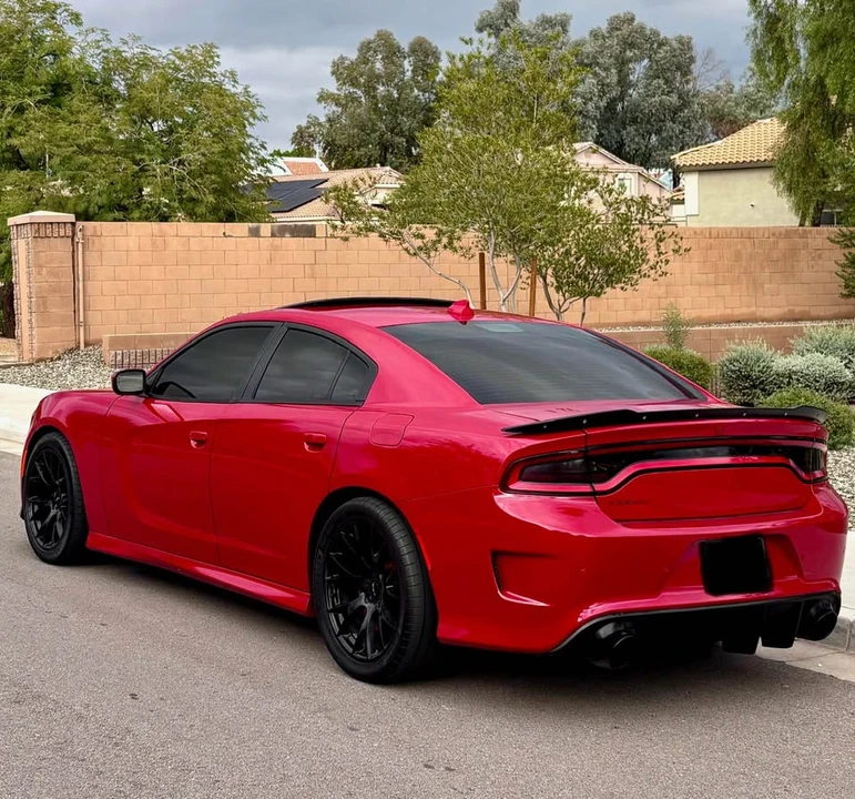 2016 Dodge Charger SRT & 392 7th Gen - Image 4 of 7