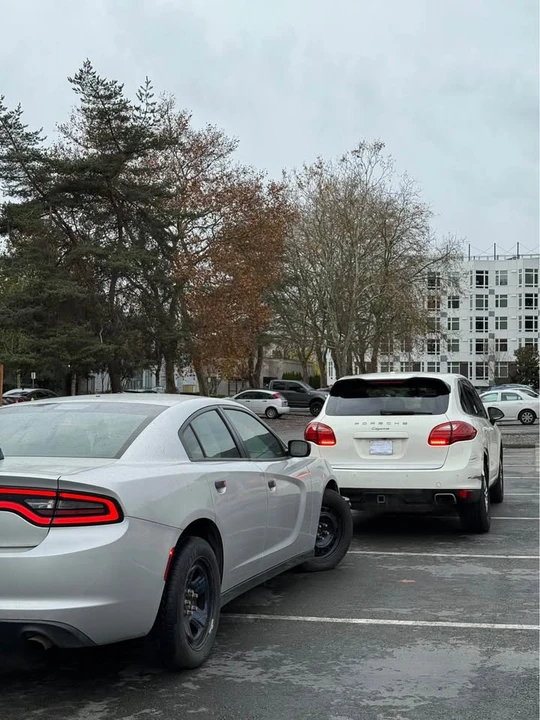 2016 Dodge Charger 7th Gen - Image 3 of 8