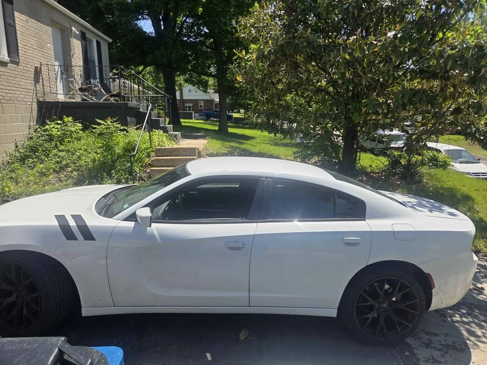2016 Dodge Charger 7th Gen - Image 3 of 11