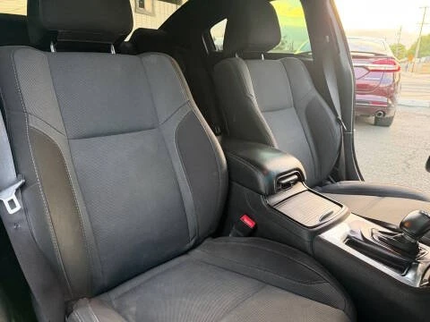 2016 Dodge Charger 7th Gen - Image 7 of 10