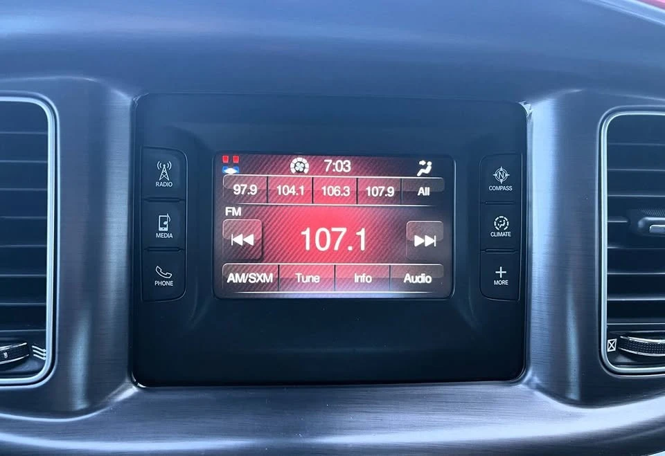 2016 Dodge Charger 7th Gen - Image 16 of 20