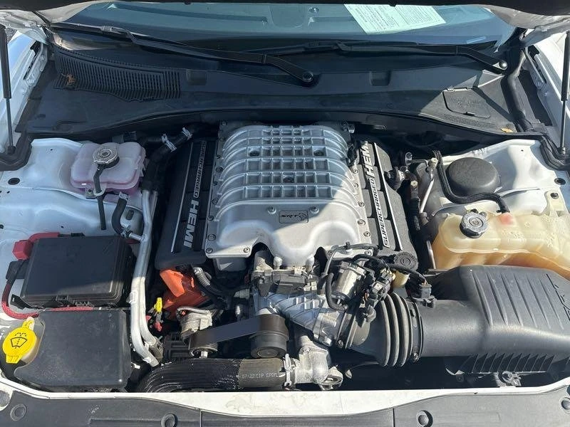 2016 Dodge Charger SRT Hellcat 7th Gen - Image 10 of 17