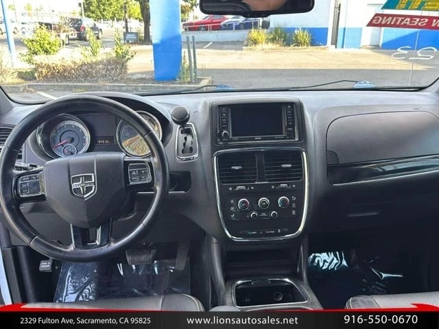 2016 Dodge Caravan - Image 17 of 20